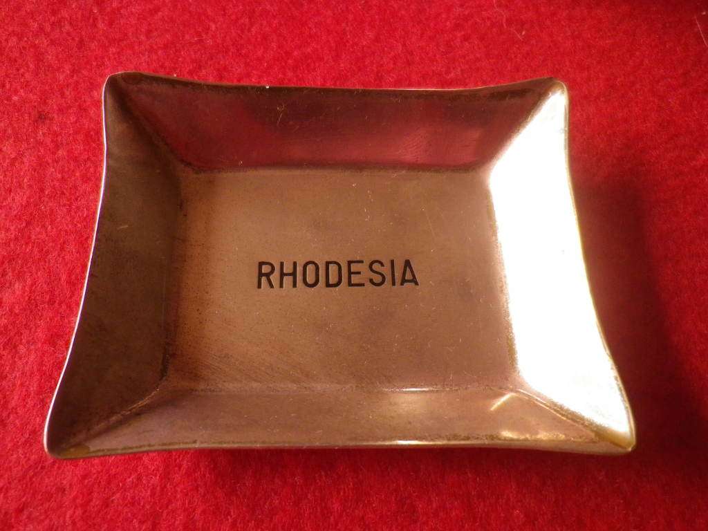 RHODESIA REGT BADGED SILVER PLATED BELL -CAS STAMPED- HEIGHT 107mm + COPPER PIN TRAY 70X55mm (8563)