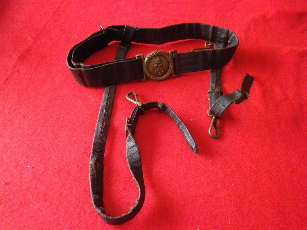 ROYAL NAVY - ROYAL NAVAL RESERVE WW1 OFFICERS SWORD BELT + CLASP - MAX LENGTH 87cm/34`  (4216)