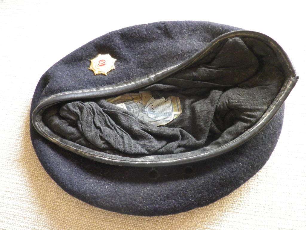 RHODESIAN ARMY SERVICES CORPS. BERET -  RIM 53cm / 21`                  (8584)