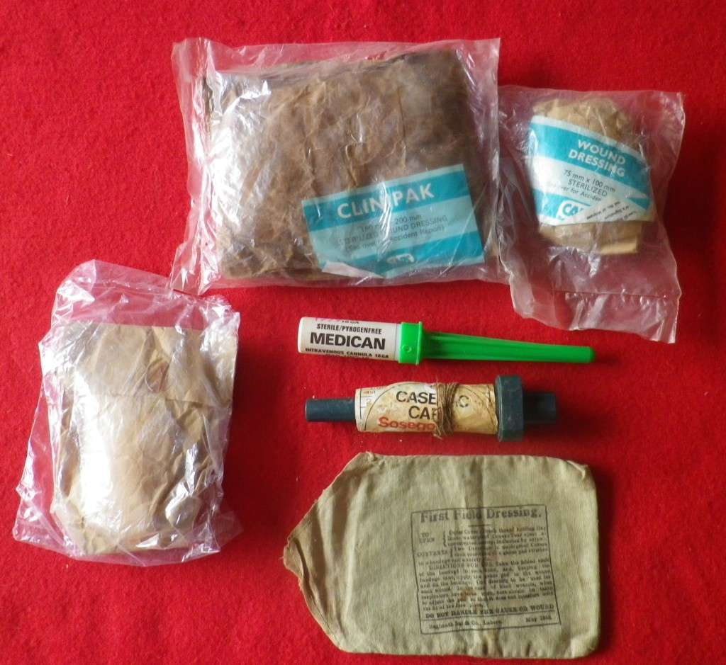 RHODESIAN ARMY MEDICS MIXED LOT - NB READ BELOW  - CANNOT BE SHIPPED INTERNATIONALLY   (8598)