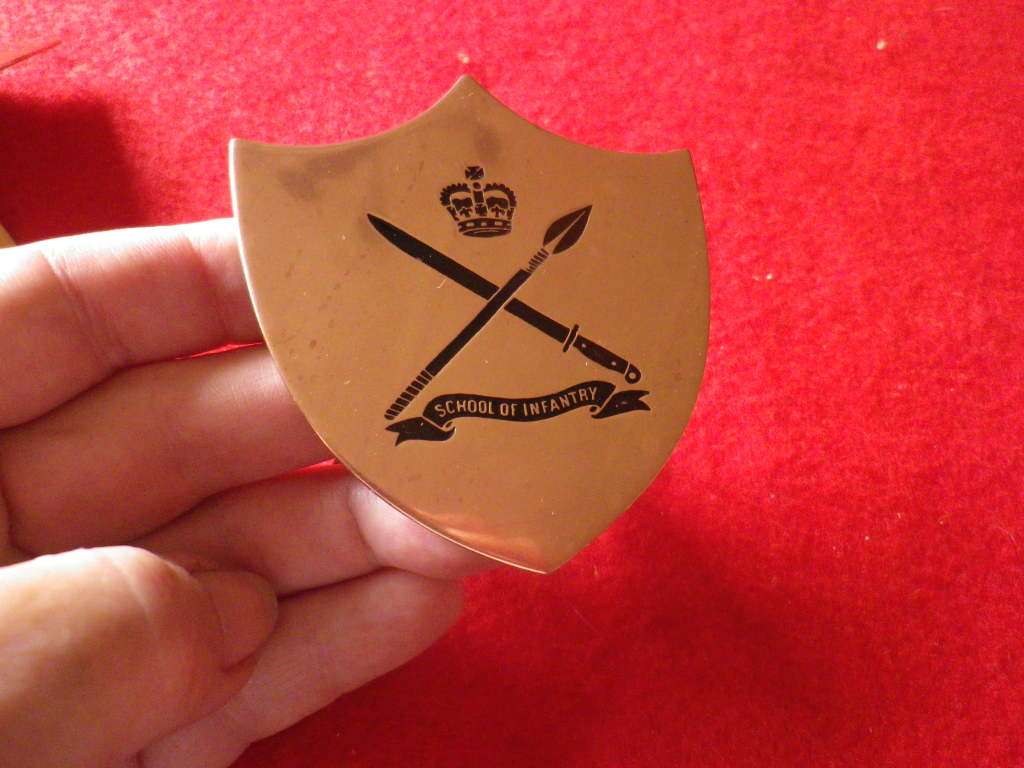 RHODESIAN SCHOOL OF INFANTRY + ARMY WEAPONS MEETING MINI COPPER PRESENTATION PLAQUES (8594)