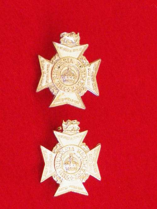 Rhodesia - Rhod Regiment silver anodised officers collar badge (1970-1980)