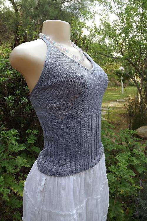Sexy Lilac Acrylic Knit Halter Neck Top / Size 32/8
