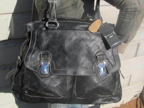 Black Handbag in Black with Compartments / Bargain R1 Starting Bid!