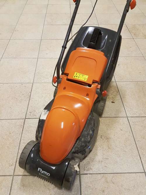 Late Entry / Flymo Electric Lawnmower up for Bidding