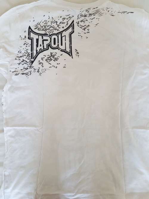 Men's "Tapout" Tshirt / Size: Medium / In Excellent Condition