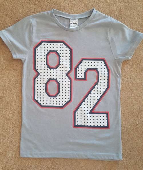 Boys TShirt / Age: 9 to 10 / In Excellent Condition