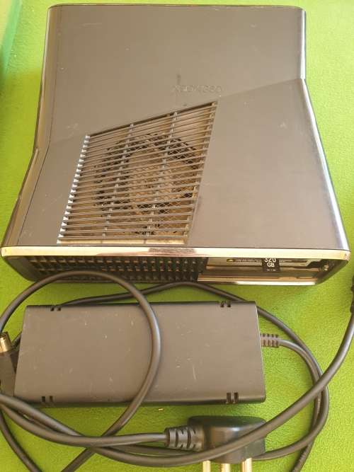 Xbox 360 320GB Console (see detailed description)