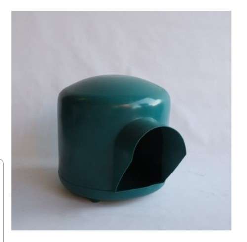 Dog Igloo Kennel Size: Extra Large in Green in Excellent Condition, Like New