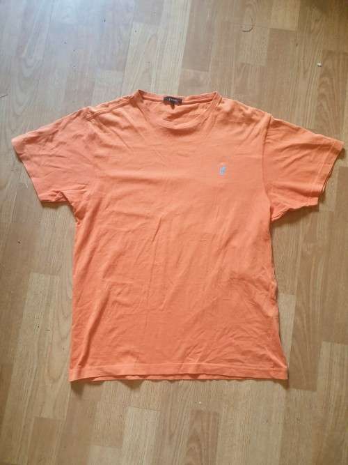 Branded "Polo" Orange T-Shirt Size: Small in Very Good Condition / Bargain R1 Starting Bid!