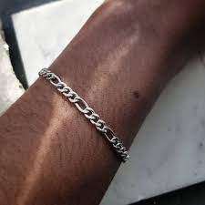Stainless steel figaro chain bracelet / Bargain R1 starting bid!