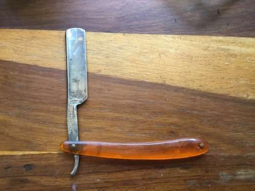 Throat cut blade, shaver and 3 shaving mugs