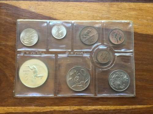 1975 SAMINT Uncirculated Pack with Silver