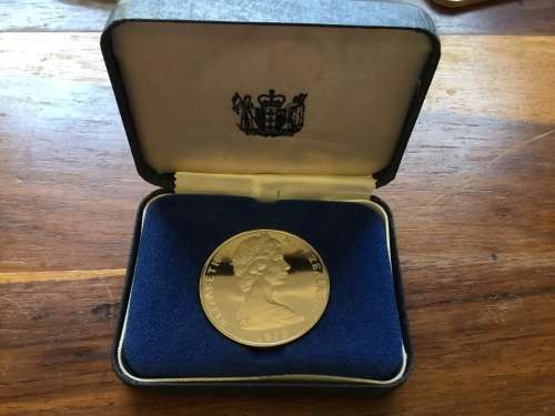 1973 New Zeland Proof one Dollar. .01 cent start!!!