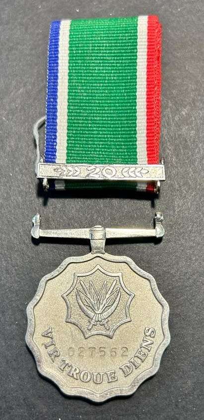 SANDF - 20 Year Faitful Service Medal ( Damaged )