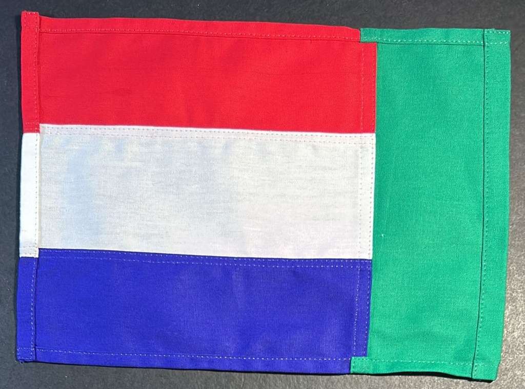 AWB - The Afrikaner Weerstandsbeweging  - Afrikaner Resistence Movement 4 Kleur Desk Flag