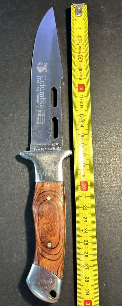 Columbia Fixed Blade Hunting Knife - No Sheath