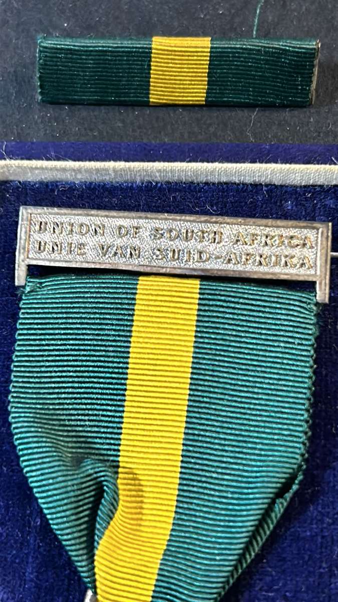 Union of South Africa Full Size Efficiency Decoration to: LT SM Tomlinson Gen List ACF