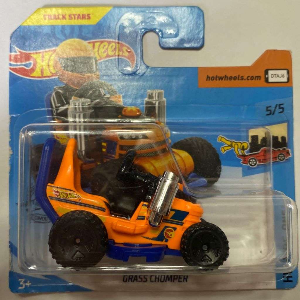 Hotwheels Diecast on Card:2018 Grass Chomper