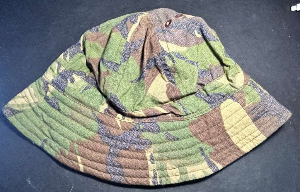 SADF - Recce Copy Tanzania Bush Hat - Mint and Unworn ( Medium )
