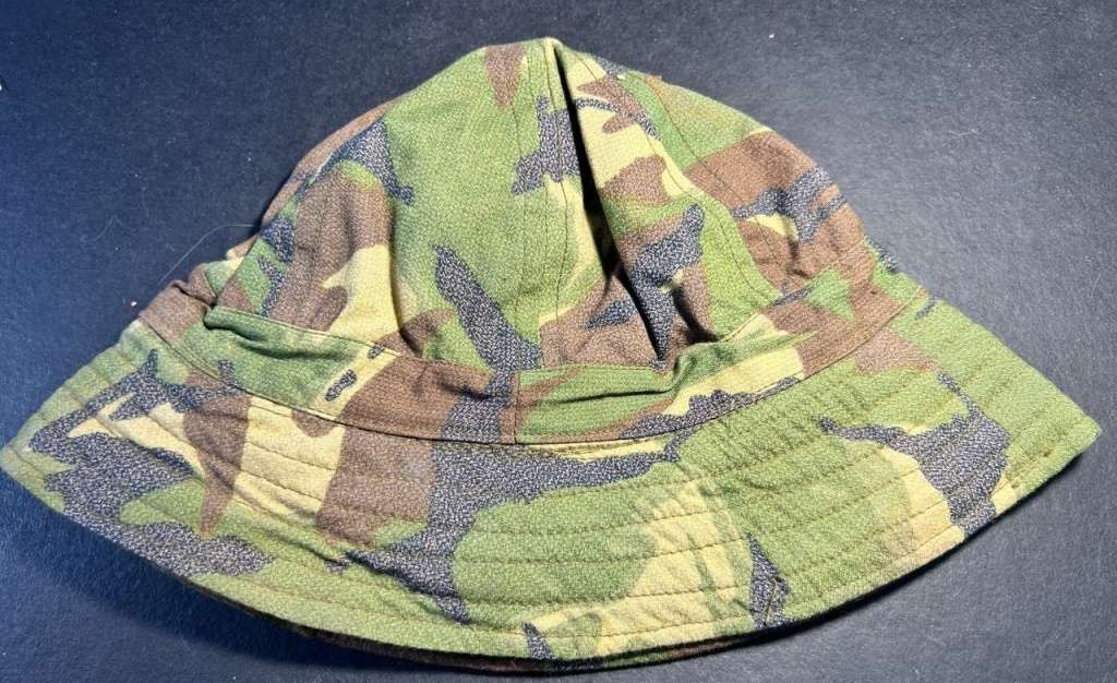 SADF - Recce Copy Tanzania Bush Hat - Mint and Unworn ( Medium )