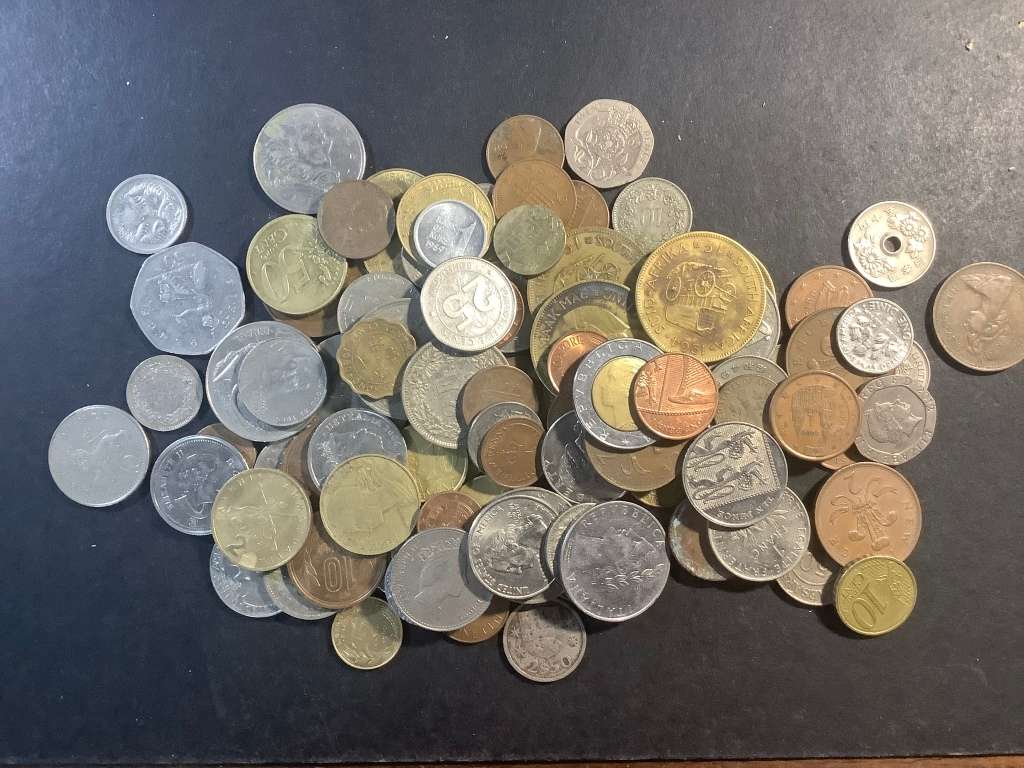 Mixed coin lot of 100 coins. HZ1