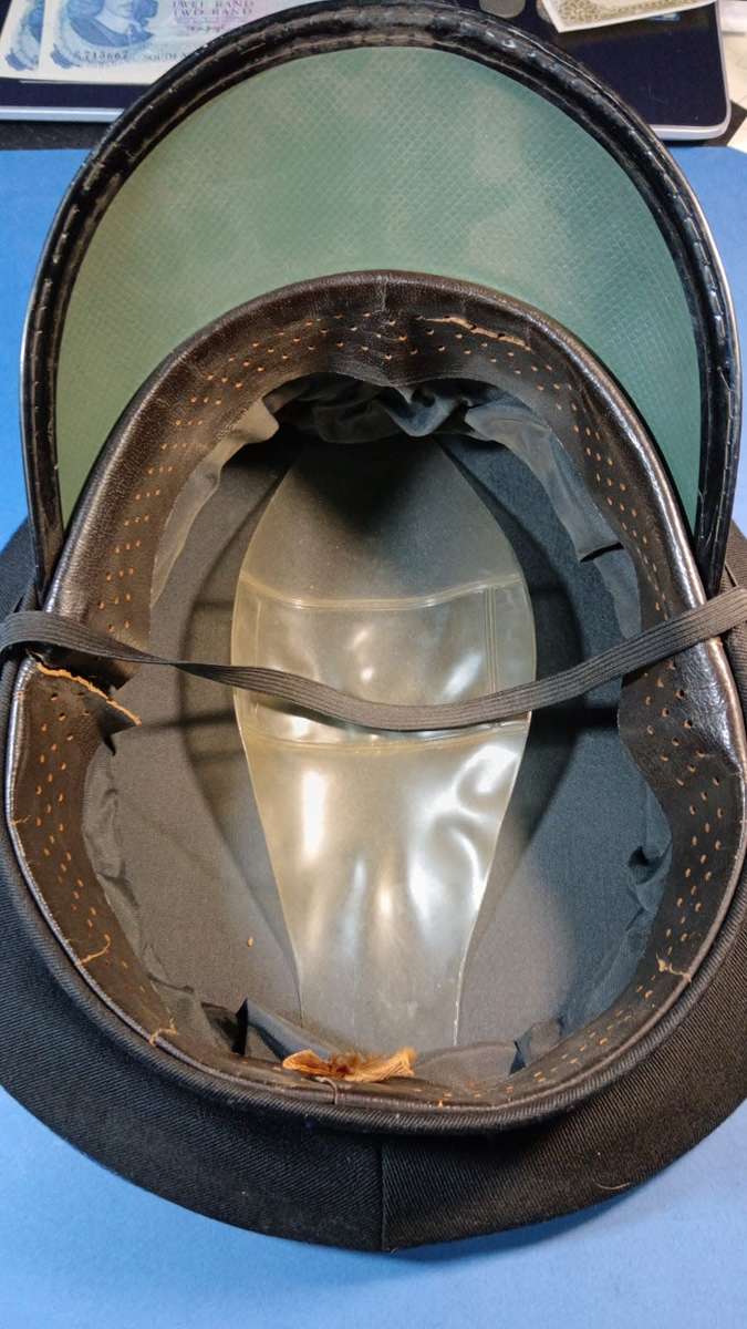 International - Officers Peak Cap