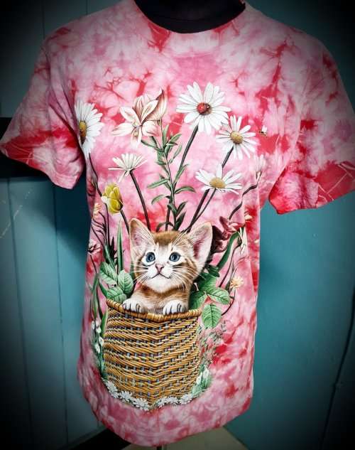 Kitty Cat In Basket Ladies Casual Tshirt, Tie Dye Clothing ~ Small