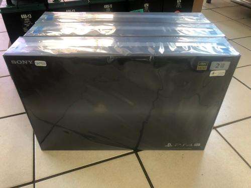 PS4 Pro Console 2 TB 500 Million Limited Edition