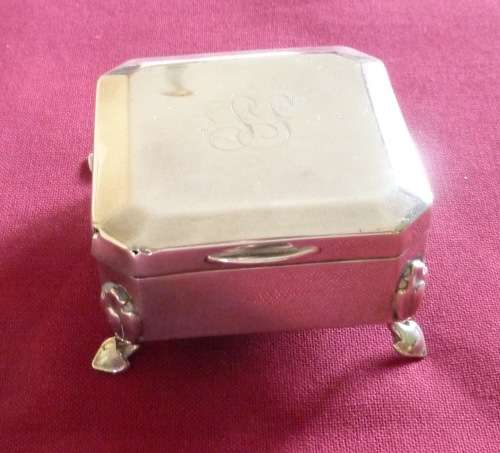 Silver ring/trinket box