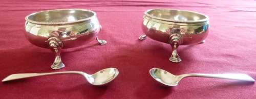 Pair of 18th century Georgian salts - with spoons