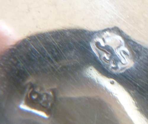 Pair of 18th century Georgian salts - with spoons