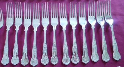 Canteen of kings pattern cutlery - for 12