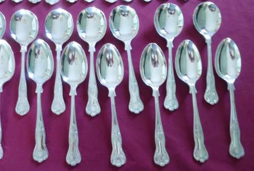 Canteen of kings pattern cutlery - for 12