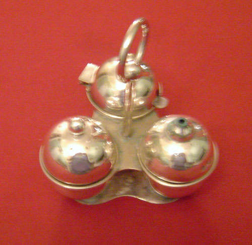 Silver plated cruet set