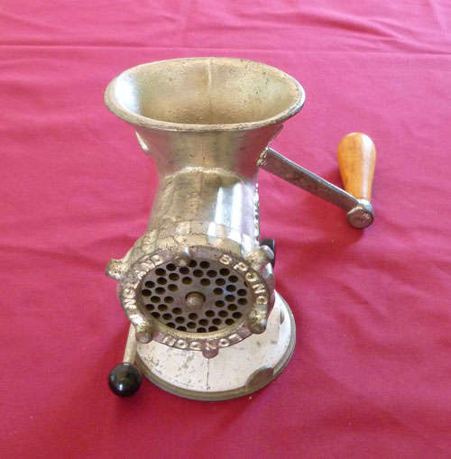 An old kitchen mincer