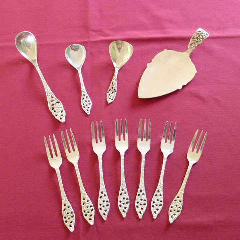 Collection of Dutch tea wares