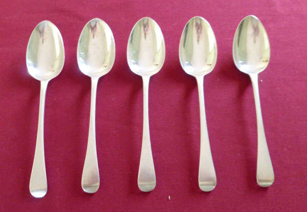 Set of Georgian silver dessert spoons