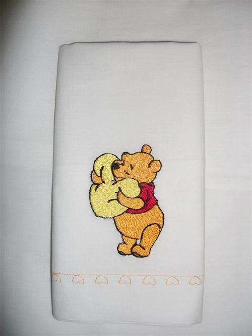 Winnie the Pooh Fitted Sheet & Pillowcase - Cot