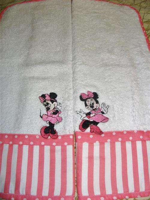 Minnie Mouse Burp Nappy Set of 2