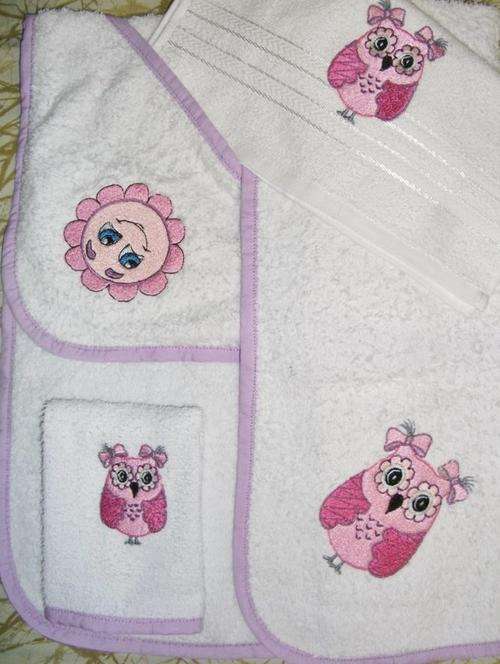 Lovely Gift! - Owls Set - Hooded Towel, Smaller Towel & Facecloth Set