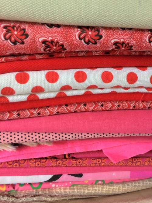 ASSORTED FABRIC BUNDLE NEW AND USED