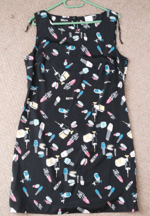 On Trend Lipstick Print Dress Size 12