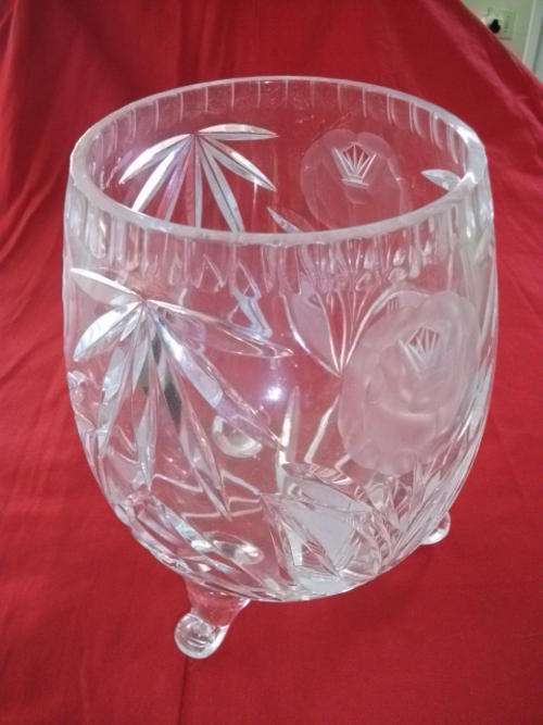 CUT GLASS VASE ON 3 LEGS