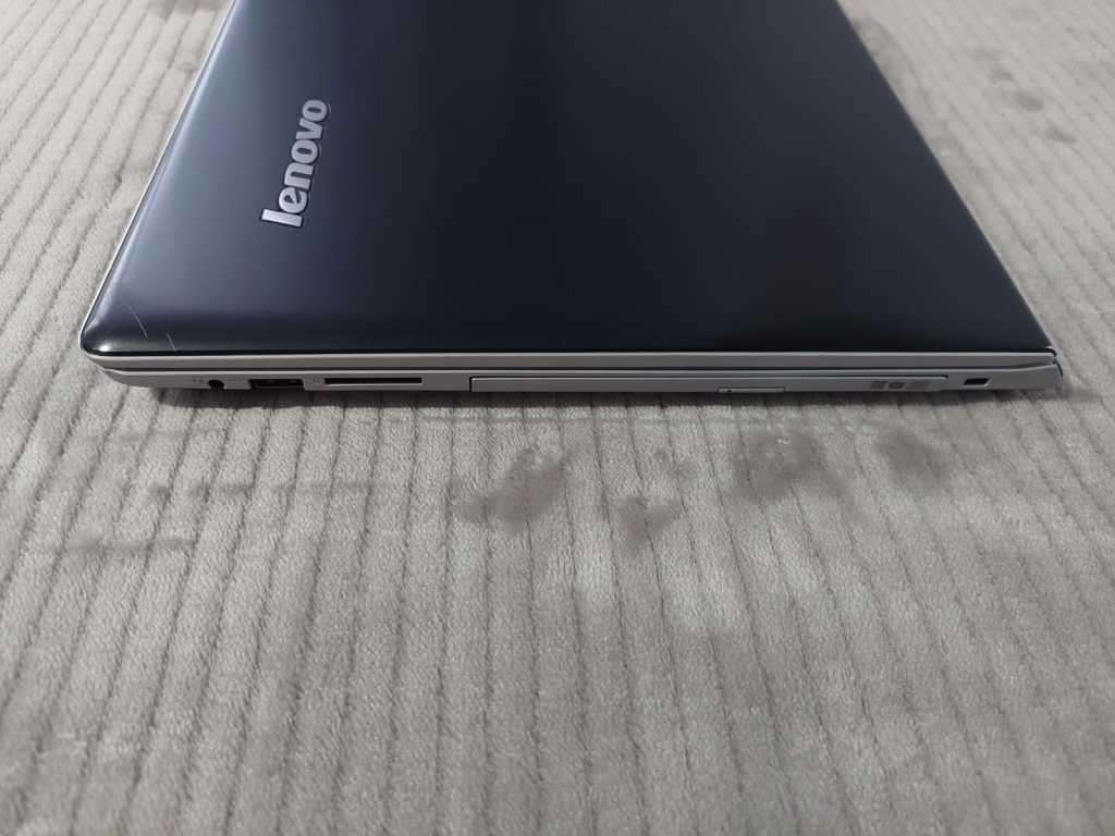 Lenovo Ideapad 500-15ISK*i7-6500U*8GB RAM*512GB HDD*15.6 Screen *Need new battery*