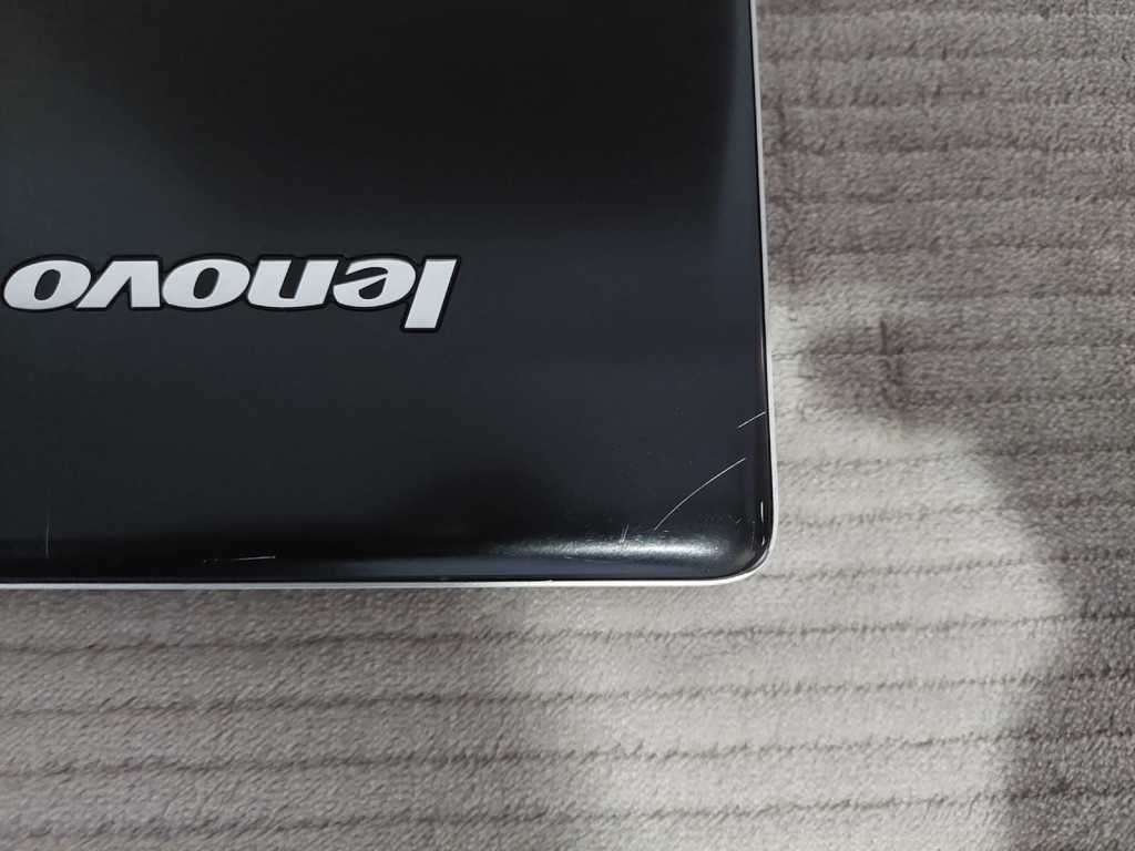 Lenovo Ideapad 500-15ISK*i7-6500U*8GB RAM*512GB HDD*15.6 Screen *Need new battery*