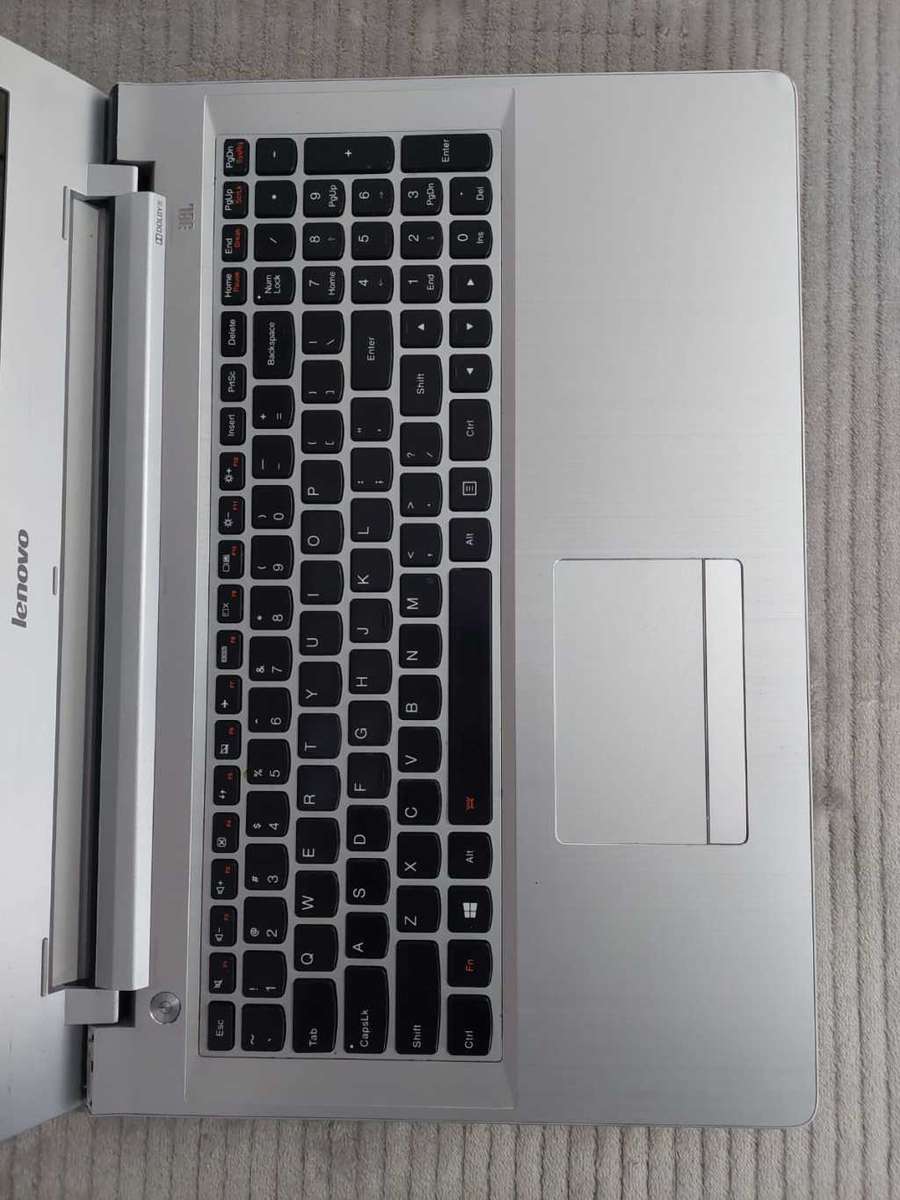 Lenovo Ideapad 500-15ISK*i7-6500U*8GB RAM*512GB HDD*15.6 Screen *Need new battery*