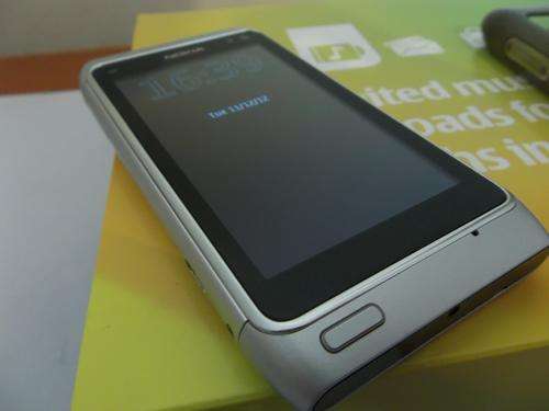 Nokia N8