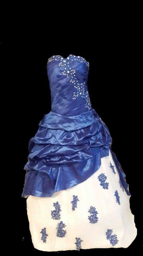 White and blue Wedding dress.  Matric dress. size 20. Lace-up back