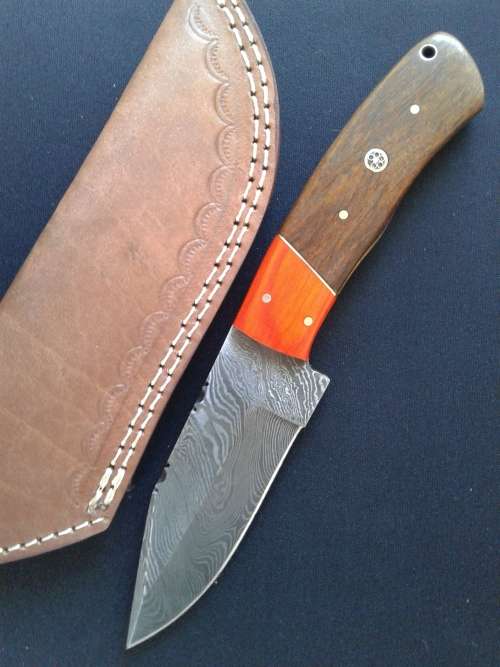 DAMASCUS Hand Made Knife, NEW Design, a MUST for any knife collector. Money back if not happy.